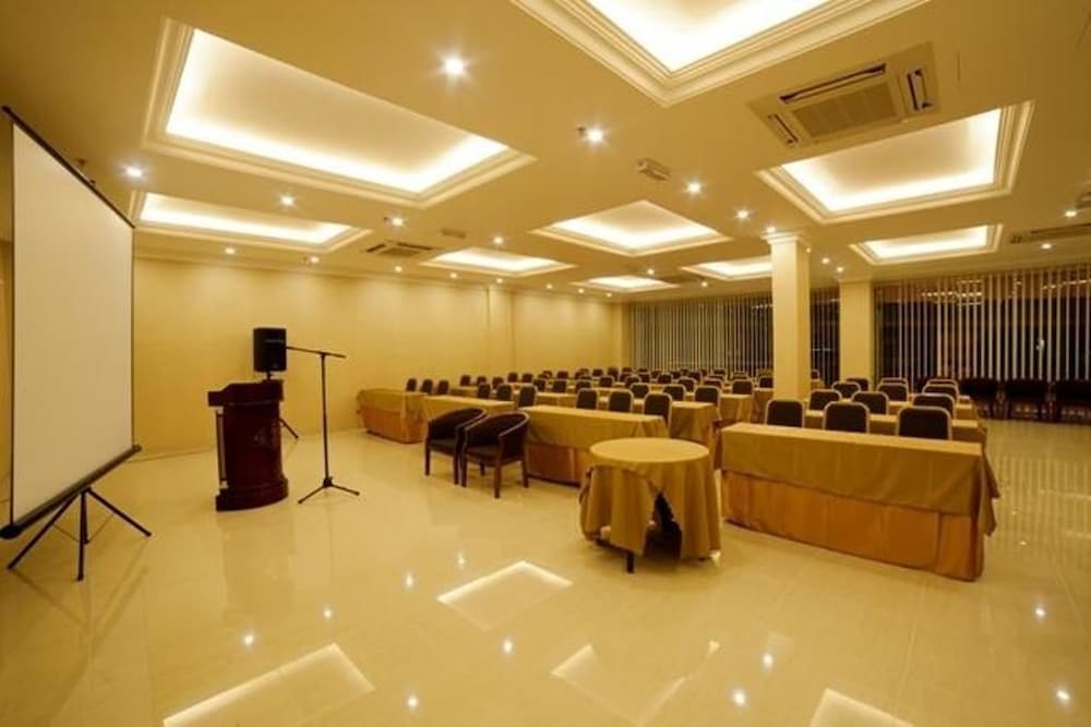 Valenza Hotel & Cafe