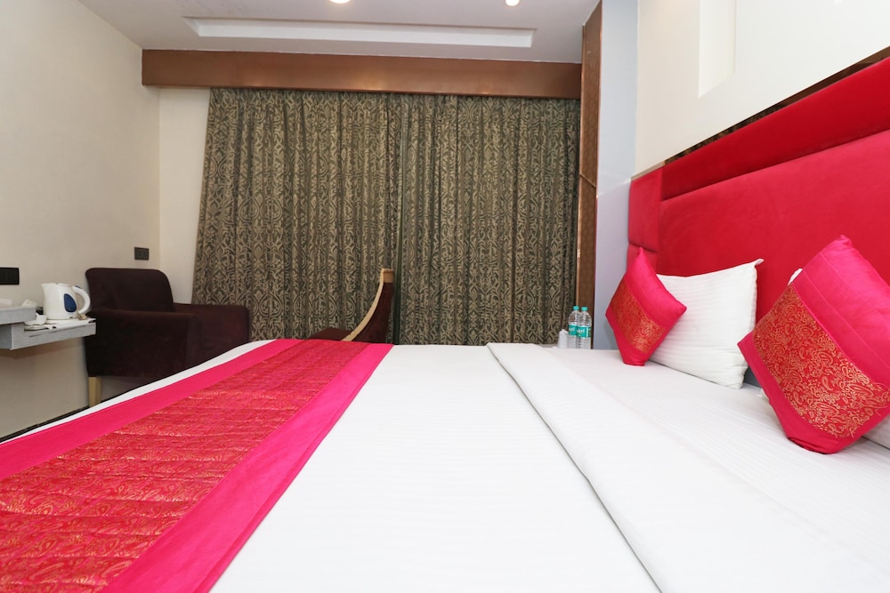 Hotel Krishna Plaza