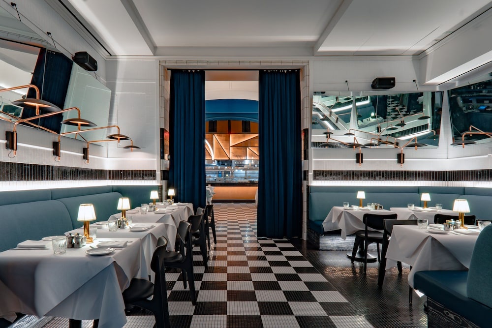 Le Meridien New York, Central Park by Marriott