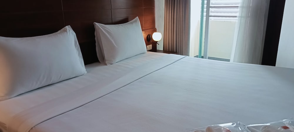 Collection O The Bangkok Cha Cha Suite