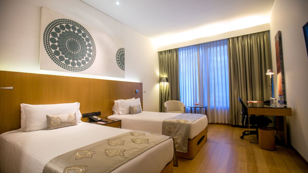 Vivanta Chennai, IT Expressway