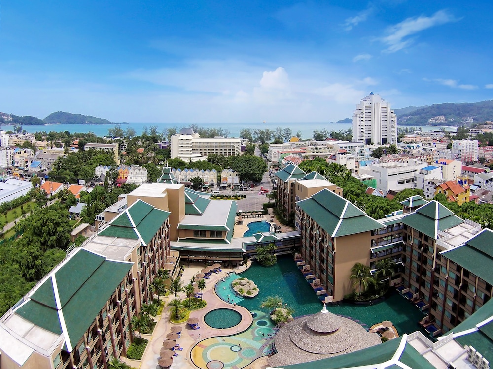 Novotel Phuket Vintage Park