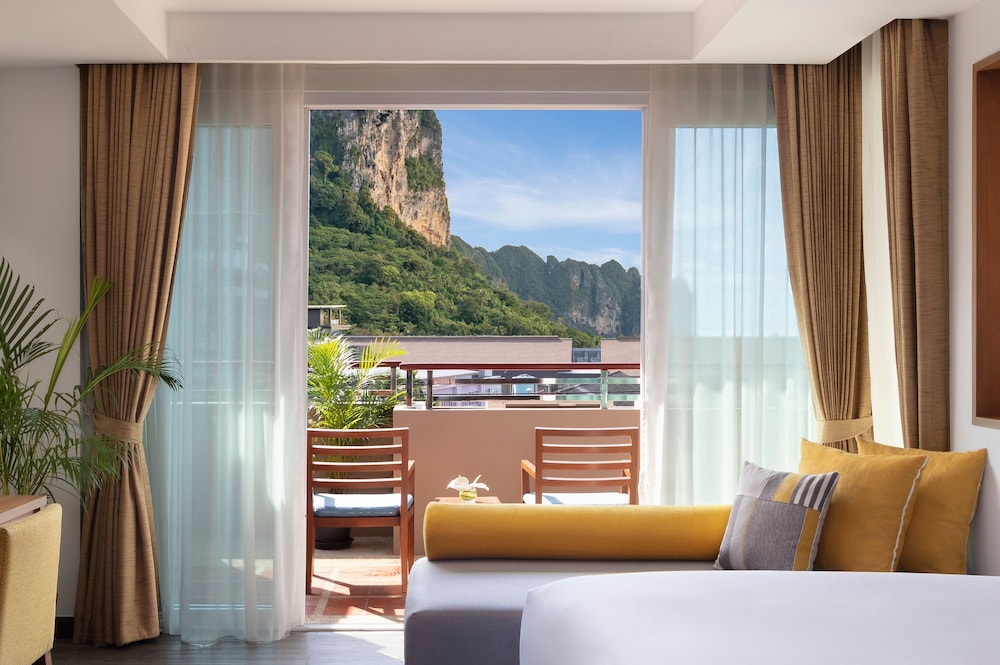 Avani Ao Nang Cliff Krabi Resort