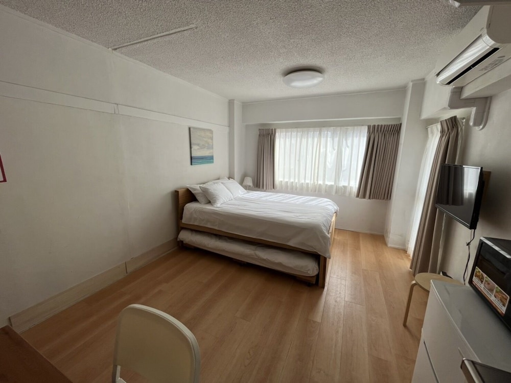 Rhodes Kagurazaka Hotel