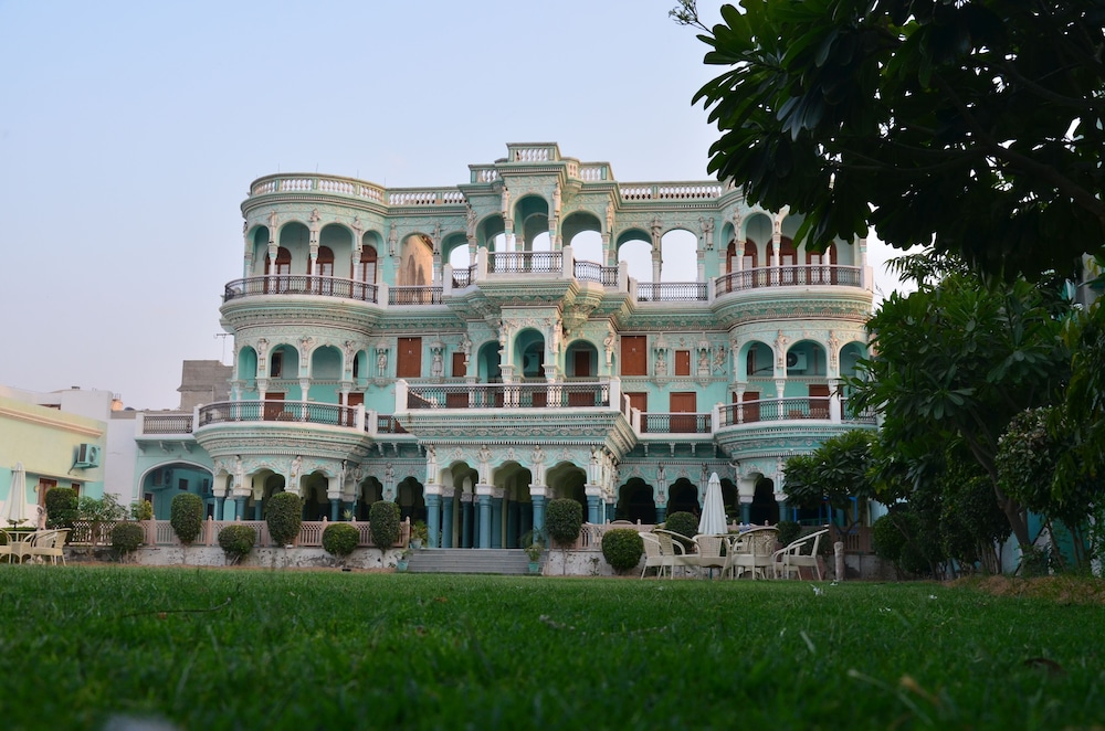 Malji ka Kamra