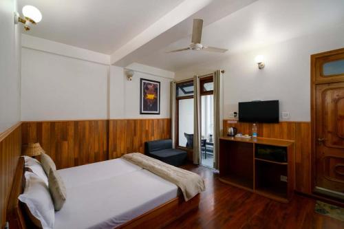 Hotel Kullu Valley - A River Facing Boutique Hotel