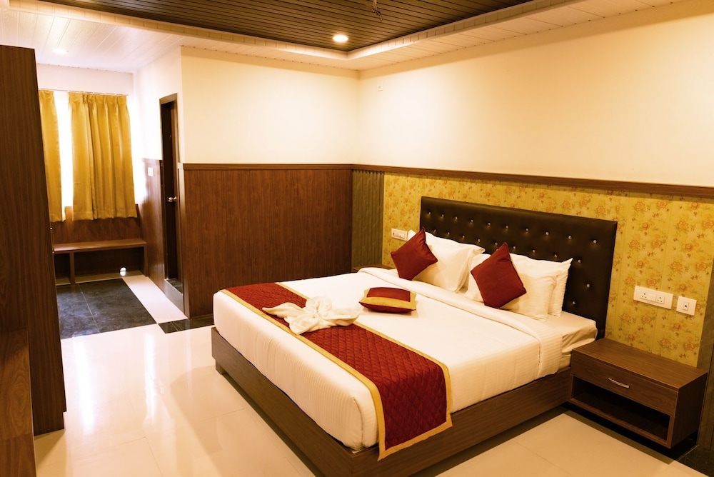 Orcella by Bhoosiri ( Formerly Hotel Grand Orchid)