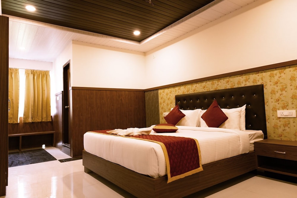 Orcella by Bhoosiri ( Formerly Hotel Grand Orchid)