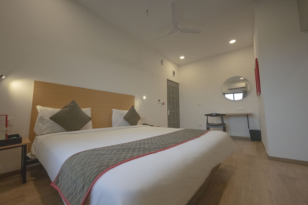 Hotel Signature INN