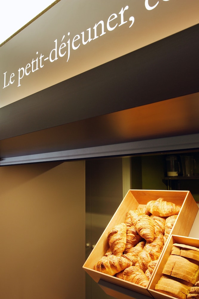 B&B HOTEL Paris Romainville Noisy-le-Sec