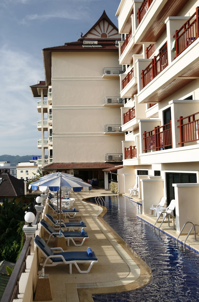 Jiraporn Hill Resort