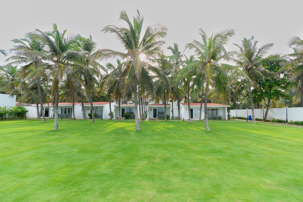 Shelter Beach Resort