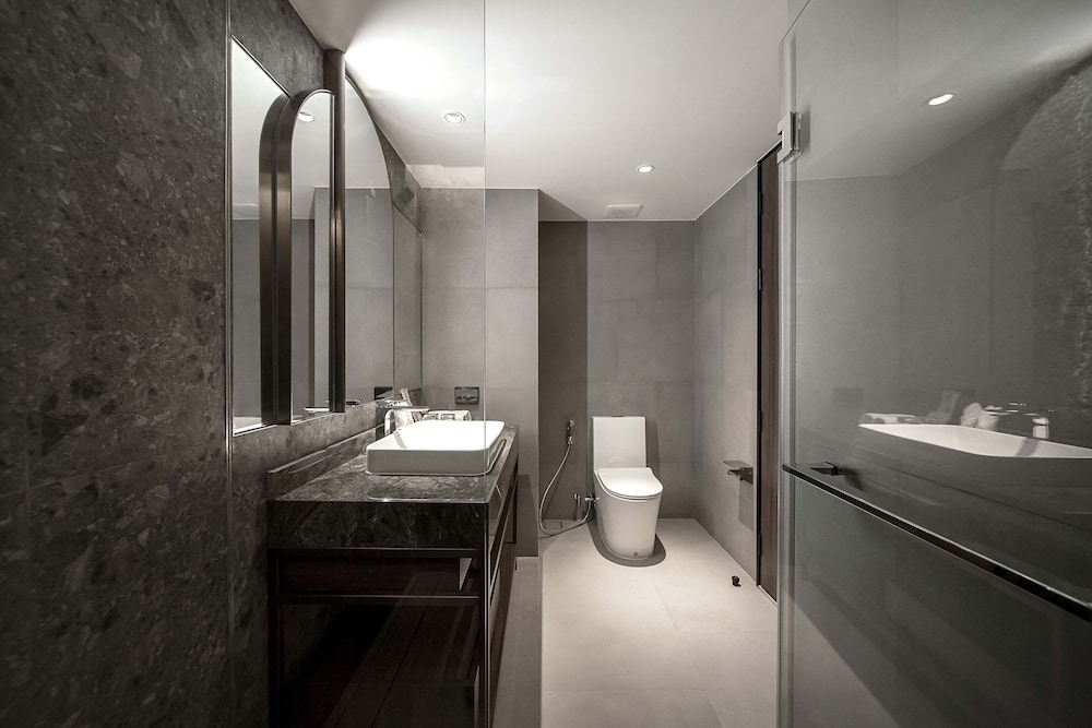 Gardina Asoke Hotel & Residence