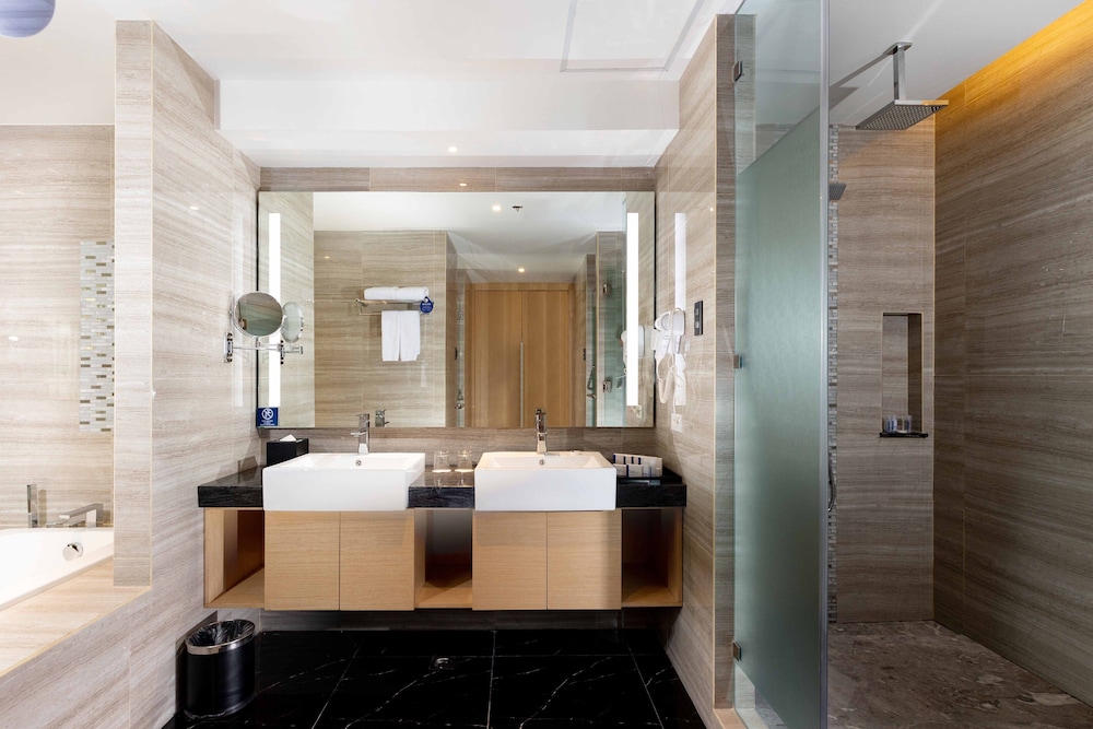 Best Western Plus Metro Clark