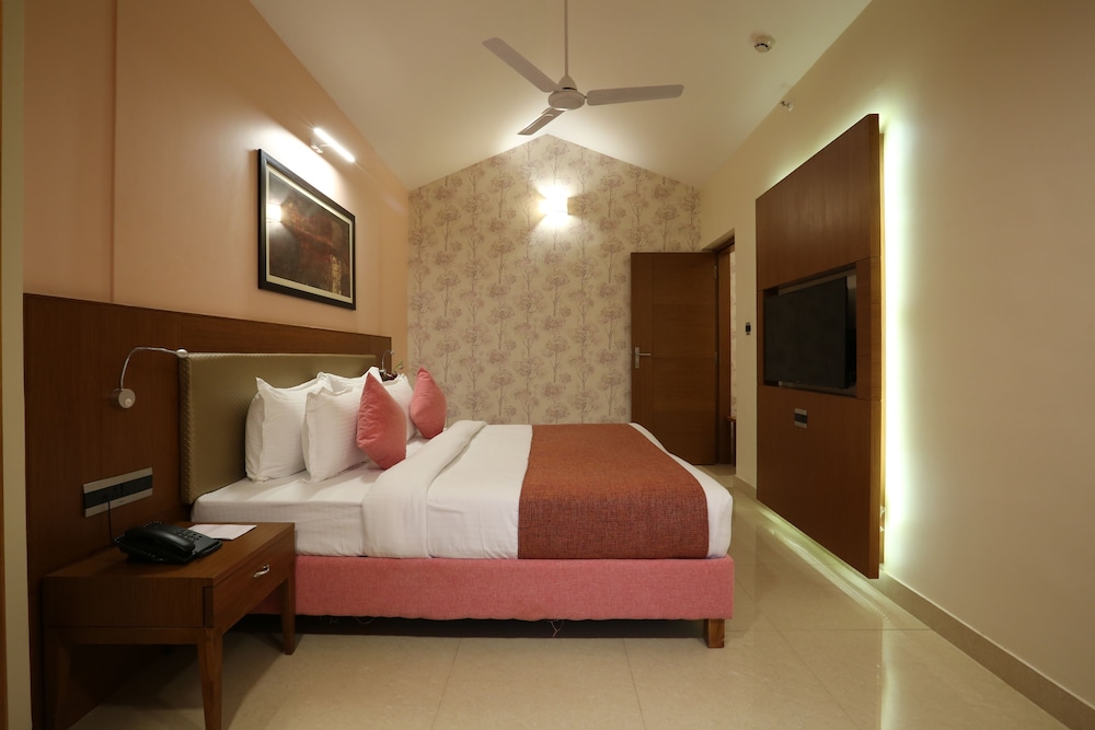 Evoke Lifestyle Candolim North Goa