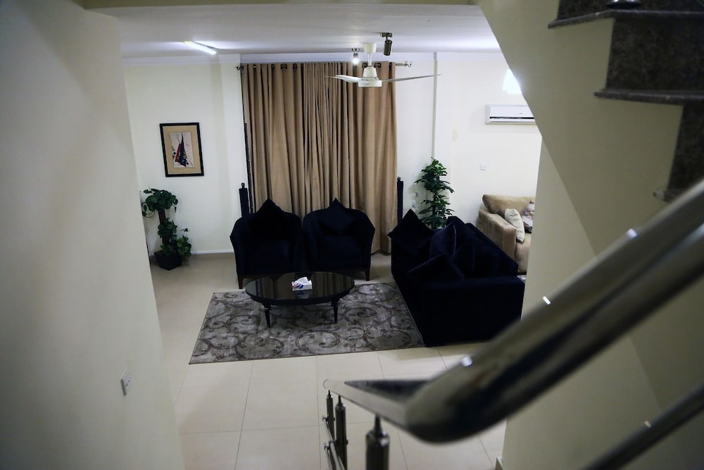 Butterfly Guest House Phase 7 Bahria Town