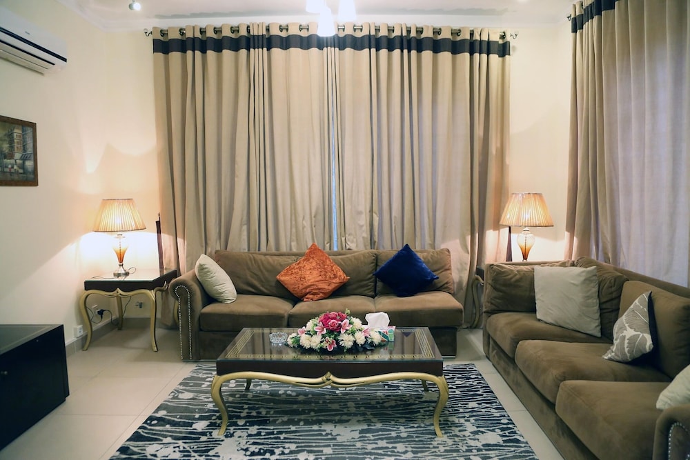 Butterfly Guest House Phase 7 Bahria Town