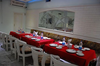 Hotel Naveen Deluxe