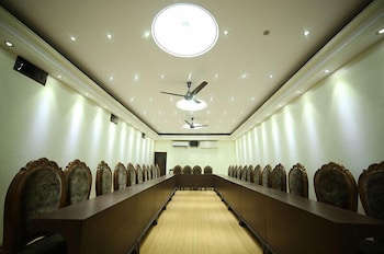 Hotel Naveen Deluxe