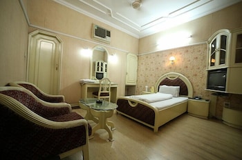 Hotel Naveen Deluxe