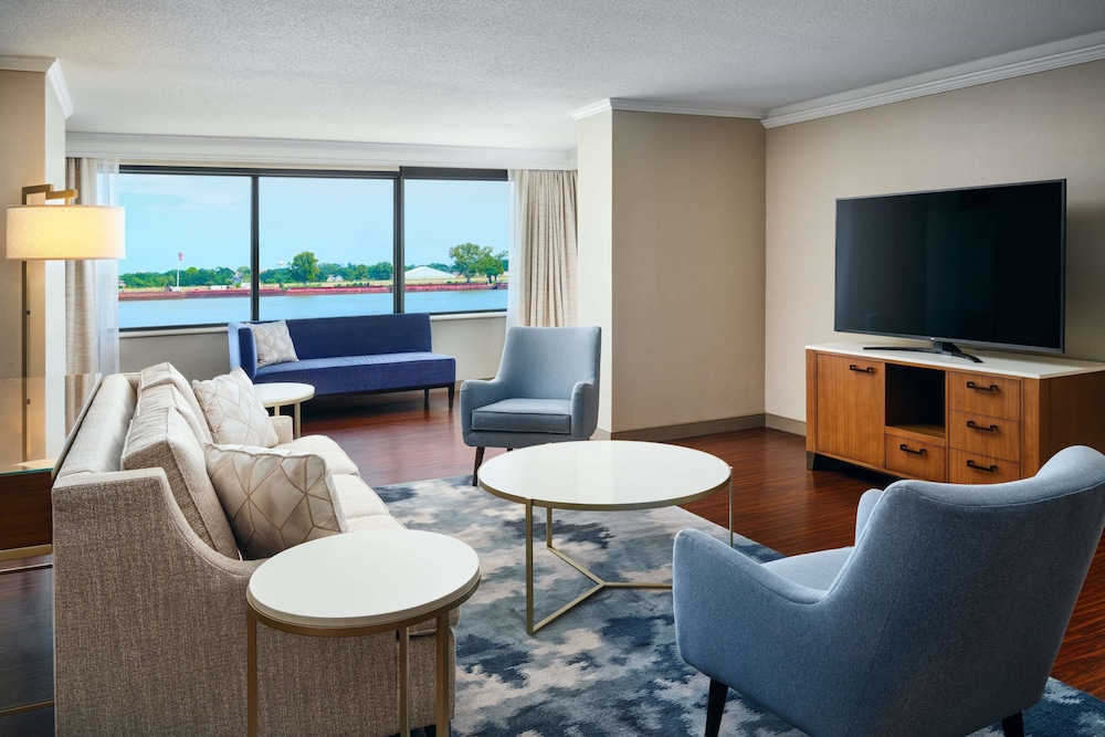 Hilton New Orleans Riverside