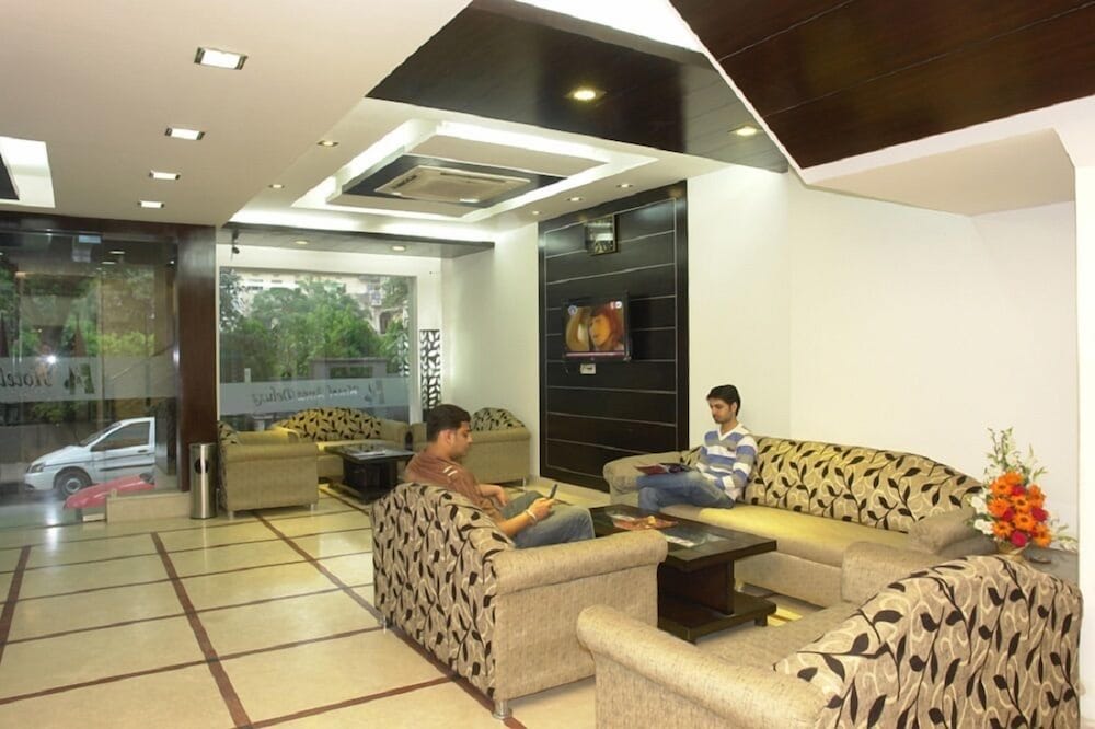 Hotel Apra Deluxe