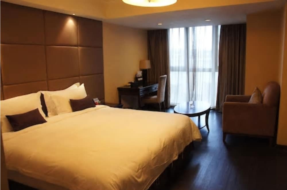 Yiwu International Mansion Hotel
