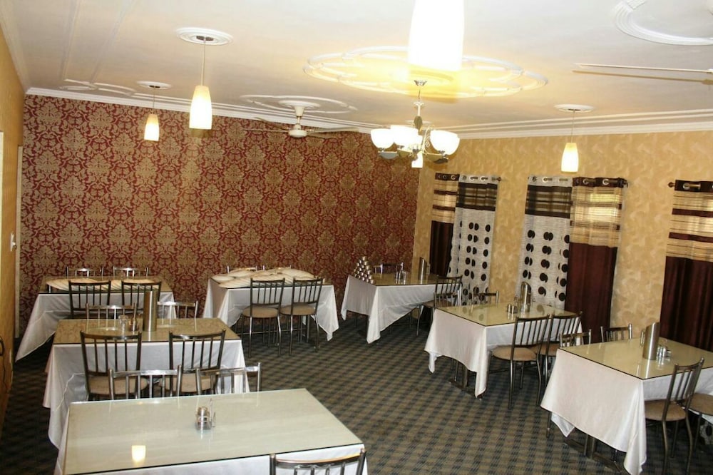 Sheesha Residency