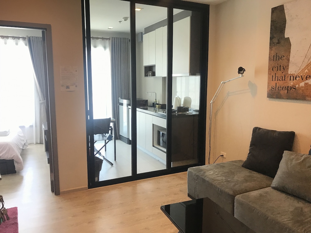 Pattaya Central Sea View Pool Suite