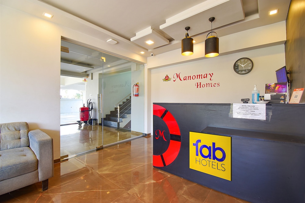 FabHotel Manomay Homes