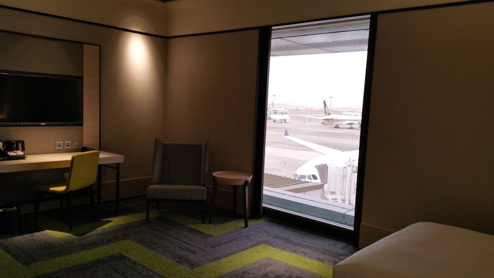 Aerotel Singapore - Transit Hotel in Terminal 1
