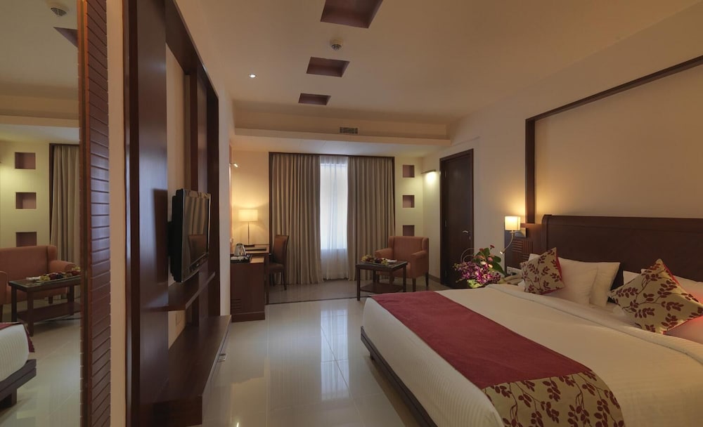 Royal Orchid Central, Shimoga