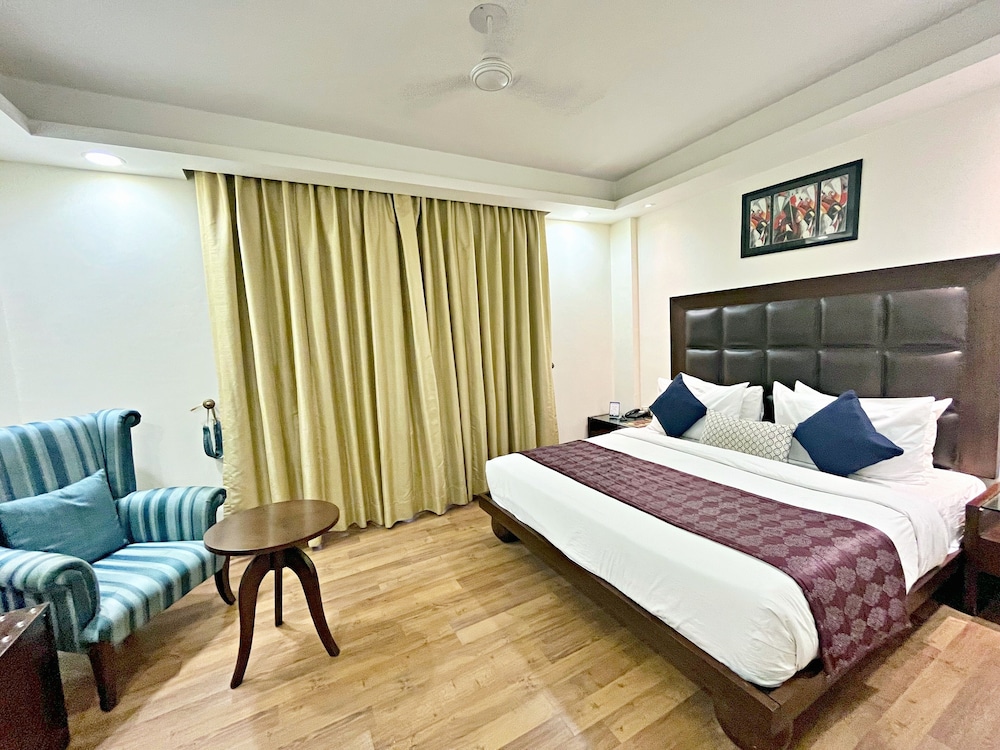 The Grand Orion - Kailash Colony