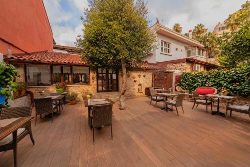 Zemira Garden Hotel
