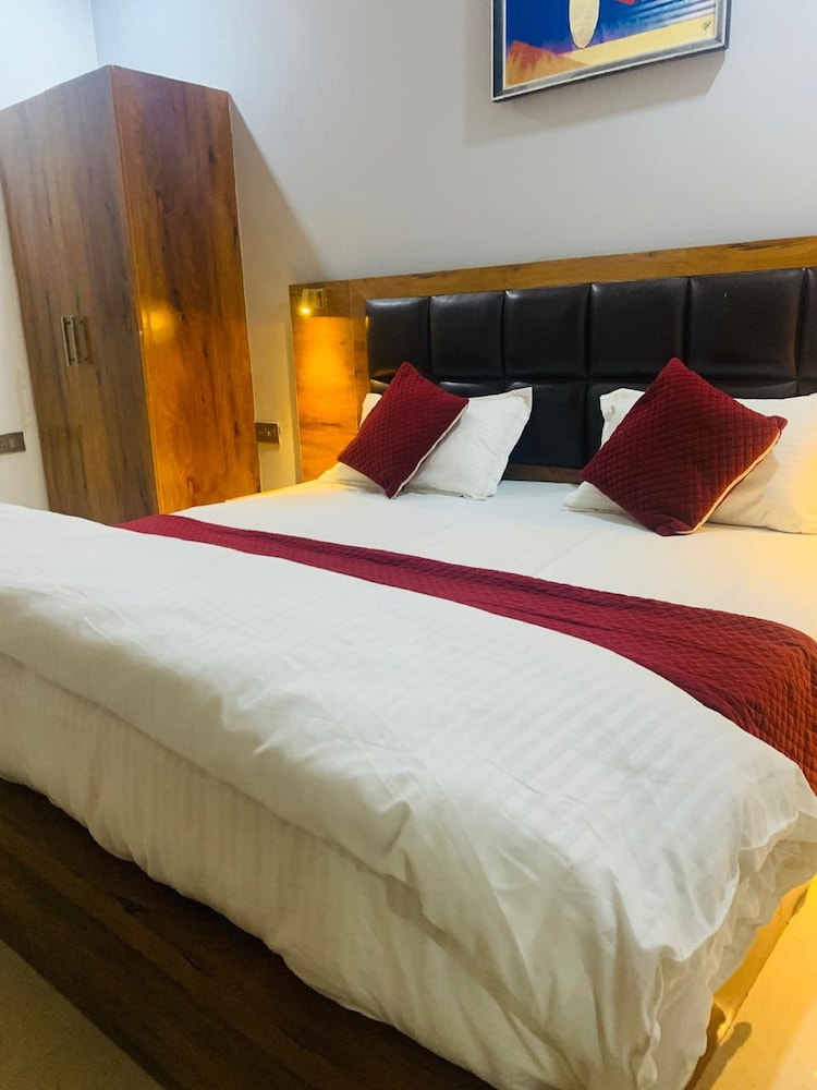 Hotel Status By SBG