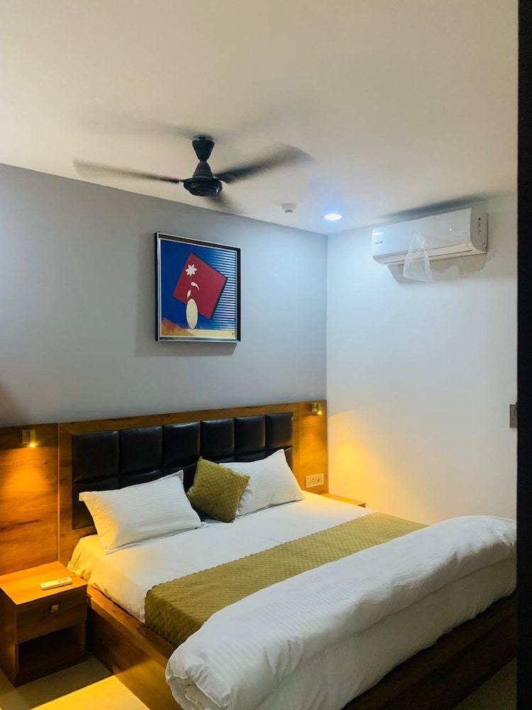 Hotel Status By SBG