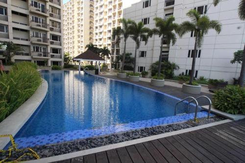 Solemare Parksuites Condominium - Condo R Us