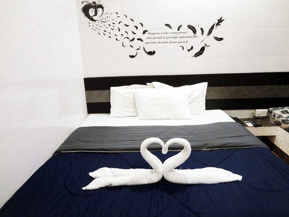 Hotel Shrimmaya Ujjain