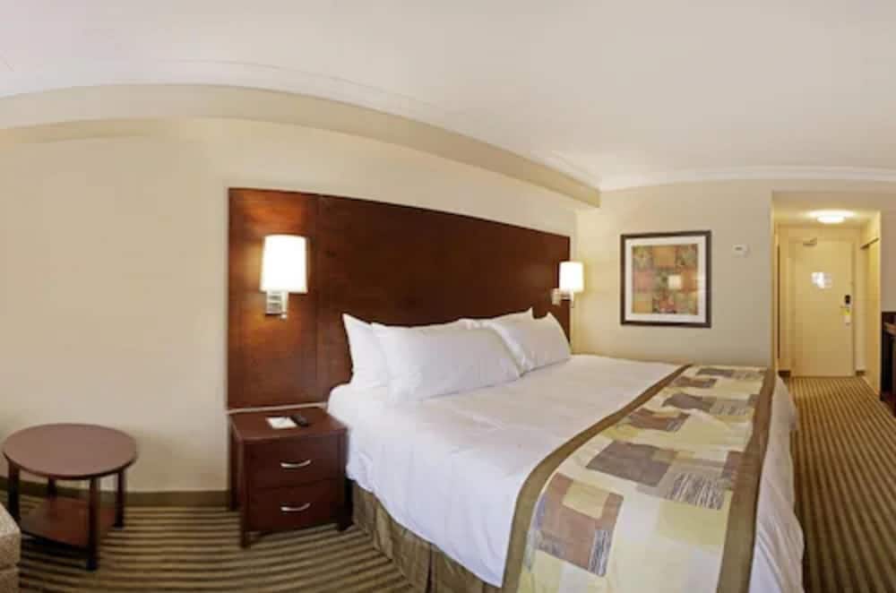 Pearson Hotel Conference Centre Toronto Airport