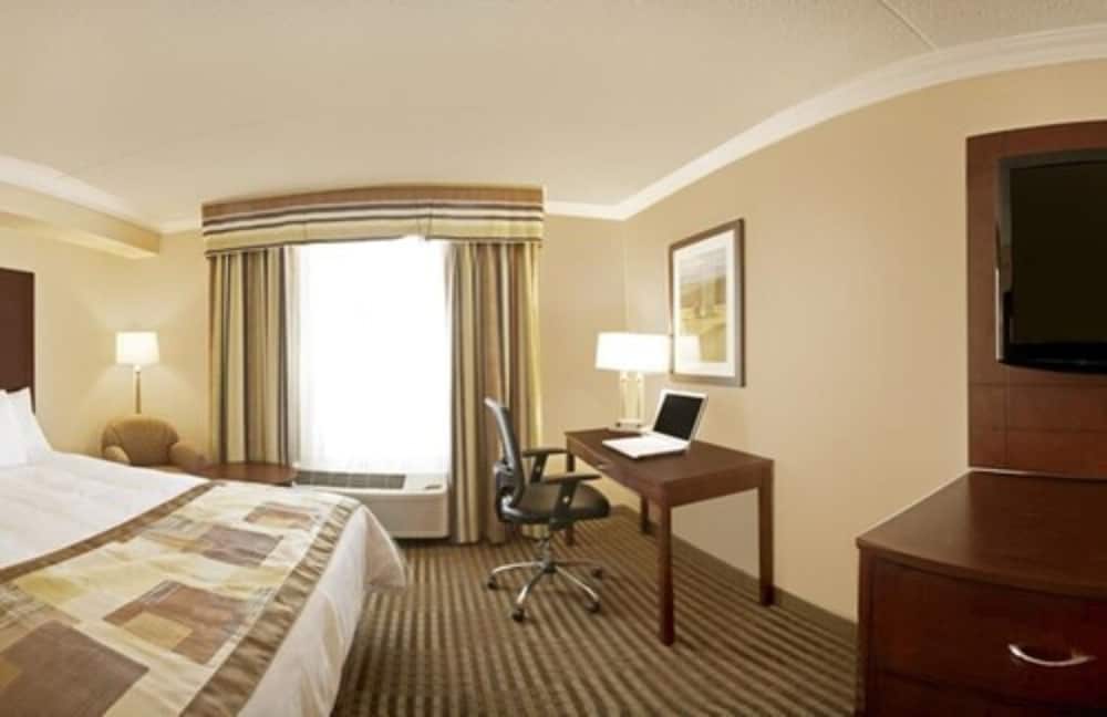 Pearson Hotel Conference Centre Toronto Airport