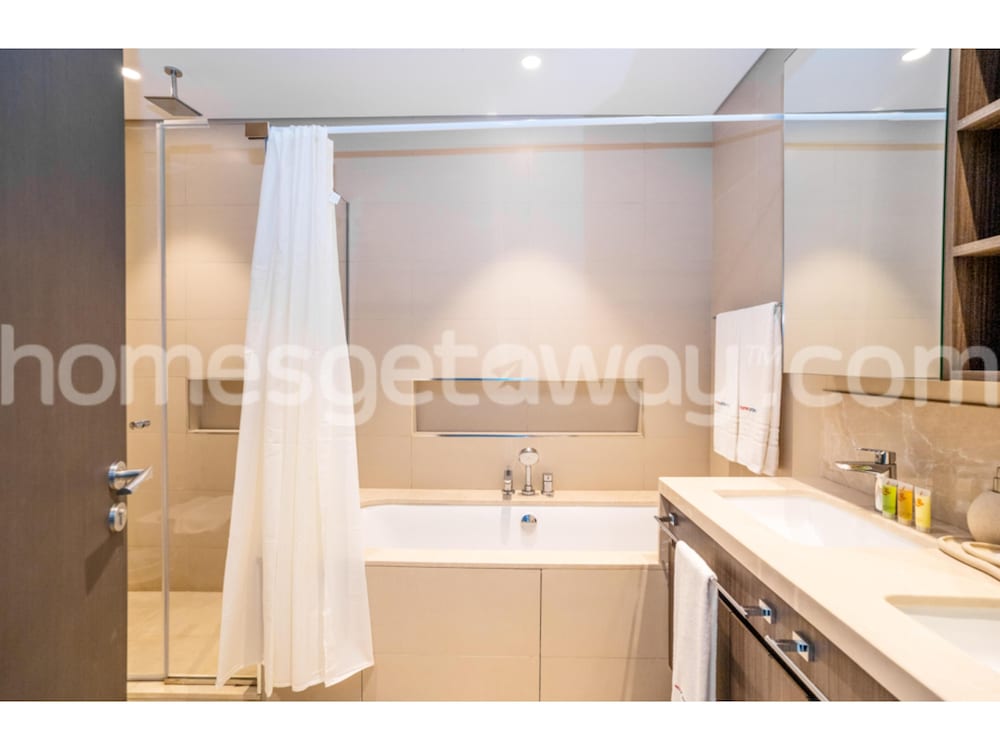 Homesgetaway 3BR Apt. in Downtown Views