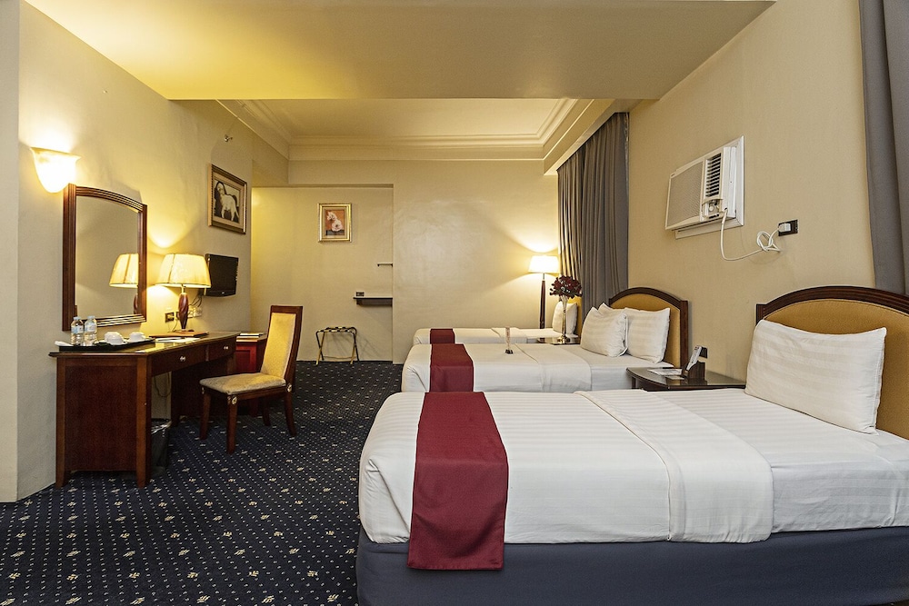 Sarrosa International Hotel and Residential Suites