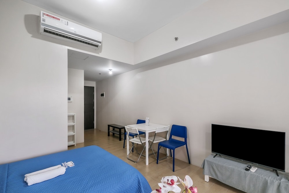 Tess and Tessha Condotel near T3 Airport