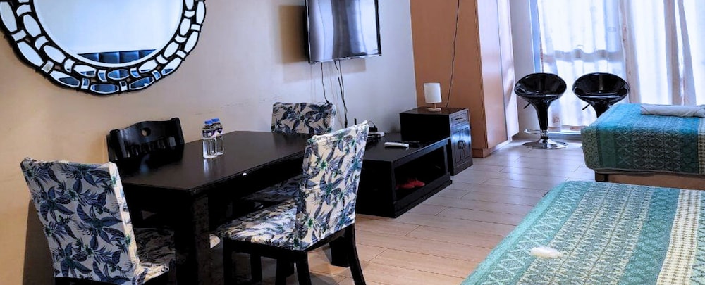 Tess and Tessha Condotel near T3 Airport