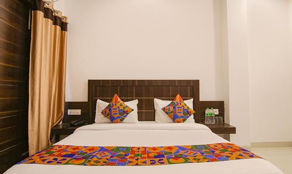 FabExpress Aerosky Inn