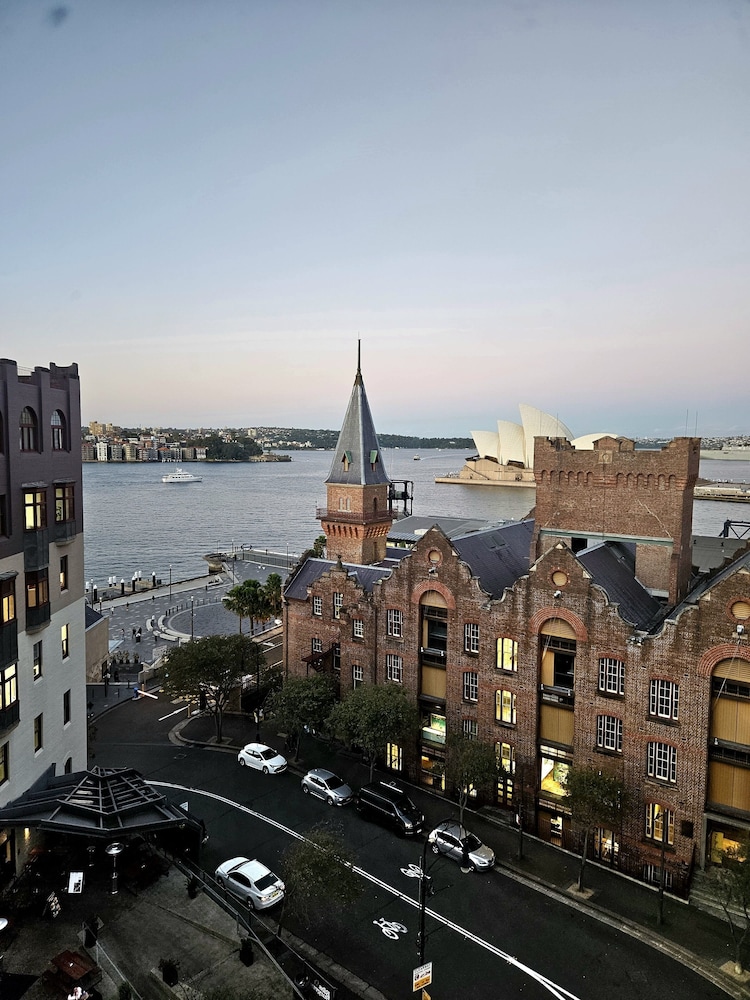 Sydney Harbour Hotel
