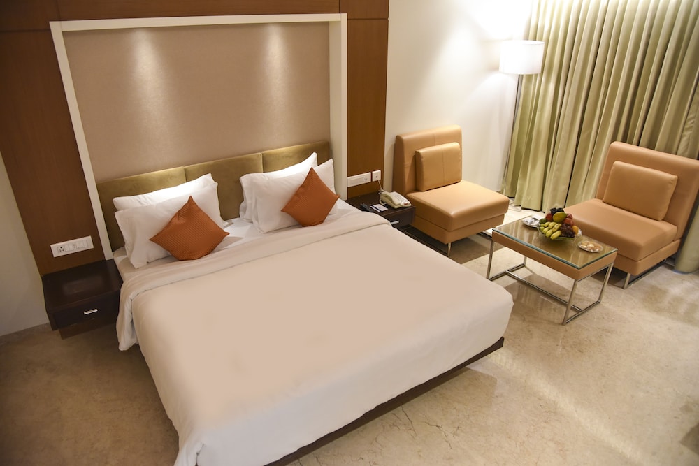 CJ Pallazzio Hotel