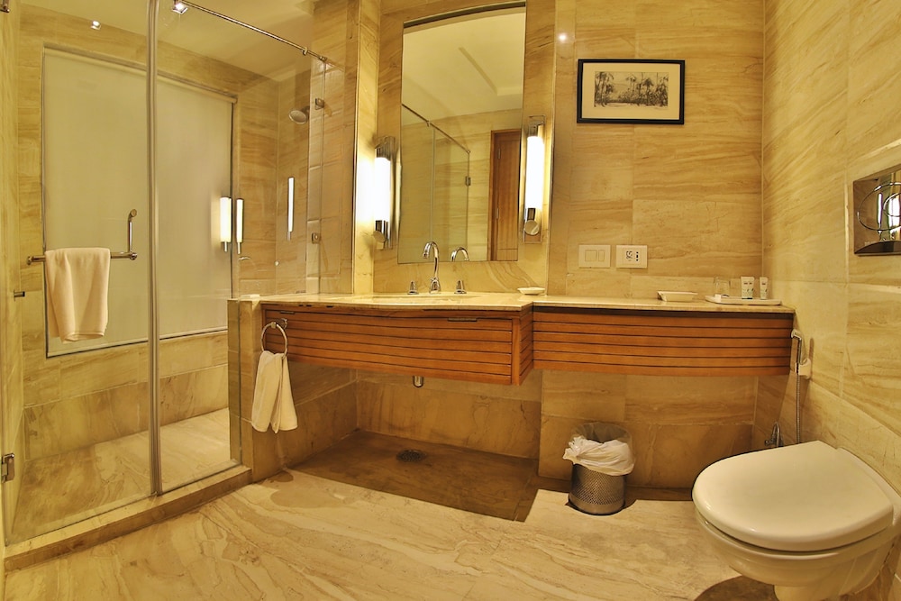City Park Resort Near Yashobhoomi