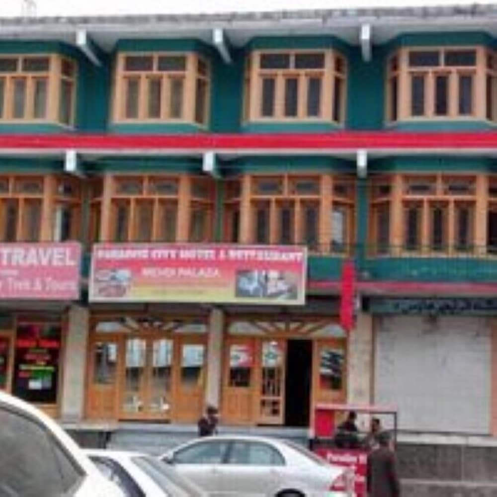 Paradise City Hotel and Restaurant