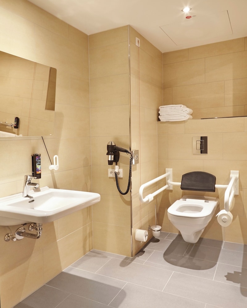 Holiday Inn - the niu, Air Frankfurt Messe by IHG